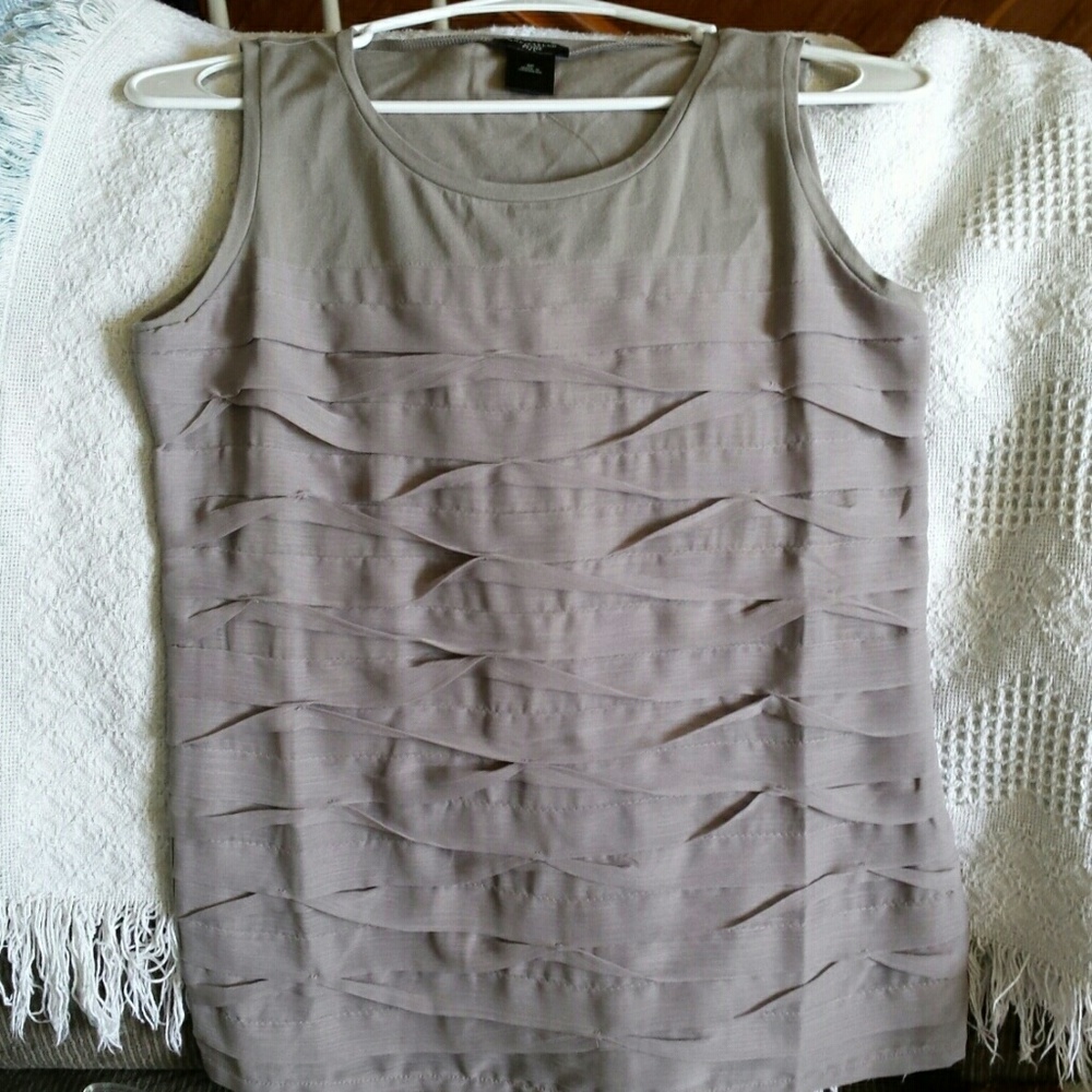 Ann Taylor sleeveless tank